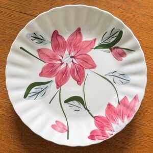 Poinsettia
by BLUE RIDGE SOUTHERN POTTERY